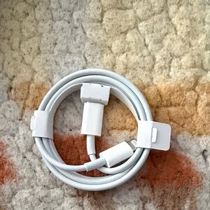 Apple fast charger USB-C to lightening New never used